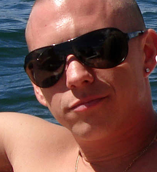 Hombre extranjero busca amor verdadero con latina
